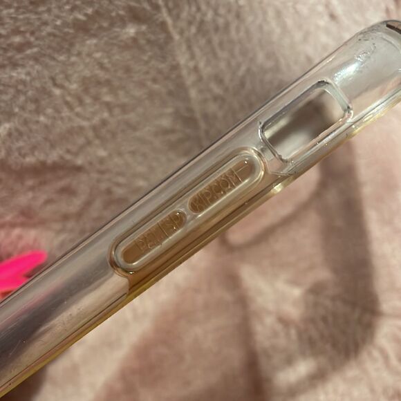 SPECK clear with gold accents iPhone case - Picture 11 of 11